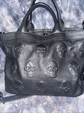 IO PELLE Skull Crossbody Messenger Bag
